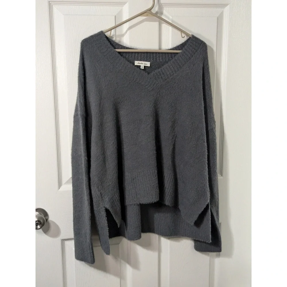 Another Love Gray Fuzzy V-Neck Long Sleeve Pullover Sweater Women's Size L